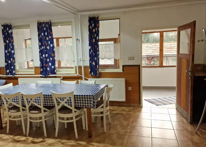 度假居 Modra Jelenec